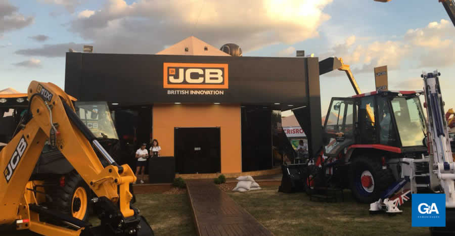 JCB marca presença na Agrishow 2018